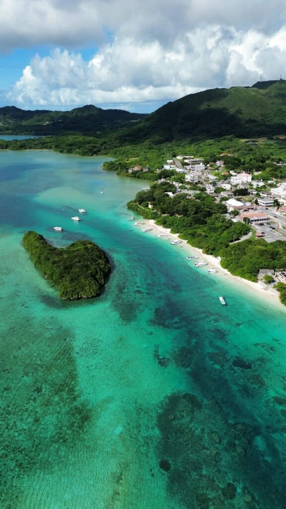 Kabira Bay, Ishigaki, Japón